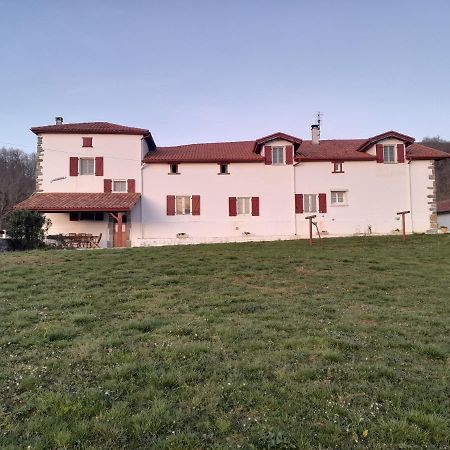 Gite A La Ferme Larranda Suhescun Exteriér fotografie